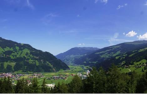 Landhaus Alpenjaeger Hainzenberg Exterior foto