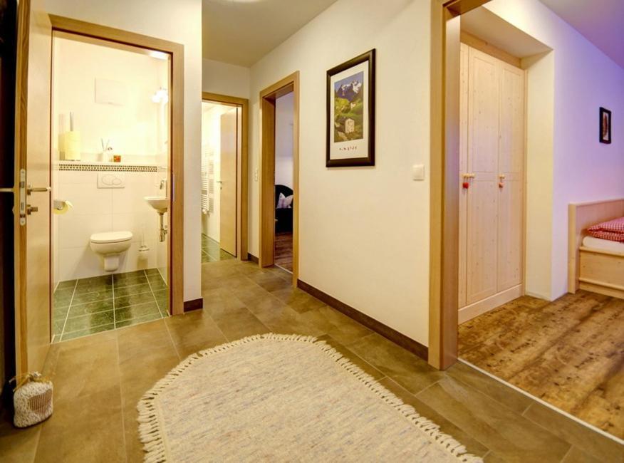 Landhaus Alpenjaeger Hainzenberg Habitación foto